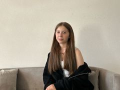 CatherineRichard - blond female webcam at LiveJasmin