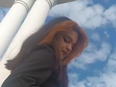 CatherynHeringto - female with brown hair webcam at LiveJasmin