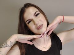 CatriceDobos - female with brown hair webcam at LiveJasmin