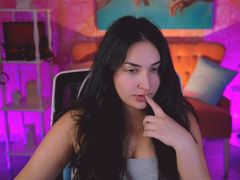 CeceliaJohnson - female with black hair webcam at LiveJasmin