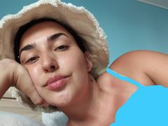 CeceliaJohnson - female with black hair webcam at LiveJasmin