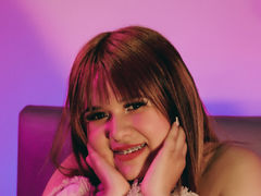 CelesteeBloom from LiveJasmin