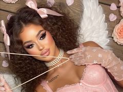 CelineCherie from xLoveCam