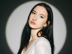 CharaAlejos from LiveJasmin