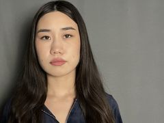 CharisseCauthon - female with brown hair webcam at LiveJasmin