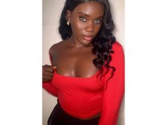 CharlieMaggi - female webcam at LiveJasmin