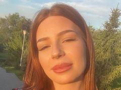 CharmainDelnero - female with red hair webcam at LiveJasmin