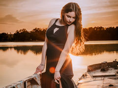 Charmingsoulmate - female with brown hair and  big tits webcam at LiveJasmin