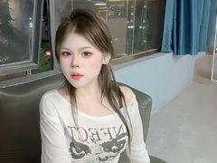 ChayaChloe from LiveJasmin