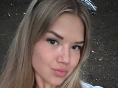 CherryLexi from LiveJasmin