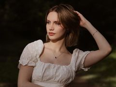 CherryRose - blond female webcam at LiveJasmin