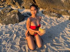 CheskaGilbert - shemale with black hair webcam at LiveJasmin