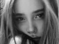 CheyenneBiffer - female with brown hair webcam at LiveJasmin