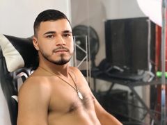 ChistopherFox - male webcam at LiveJasmin