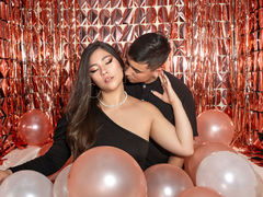 ChloeAndAdam - couple webcam at LiveJasmin