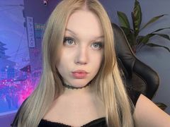 ChloeWight from LiveJasmin