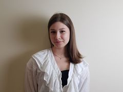 ChongRosenthall - female with brown hair webcam at LiveJasmin