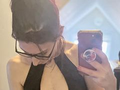 ChrisDhar - female with brown hair and  small tits webcam at LiveJasmin