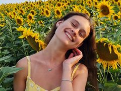 ChristyBright - female with brown hair webcam at LiveJasmin