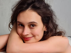 ChristyBright - female with brown hair webcam at LiveJasmin