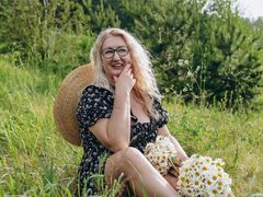 ChristyBrookse - blond female webcam at LiveJasmin