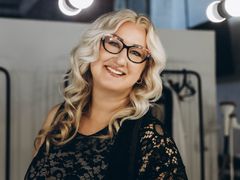 ChristyBrookse - blond female webcam at LiveJasmin