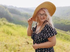 ChristyBrookse - blond female webcam at LiveJasmin