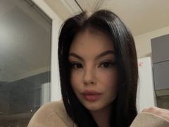 ChuHawver from LiveJasmin