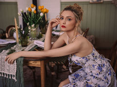 CindyFors - blond female webcam at LiveJasmin