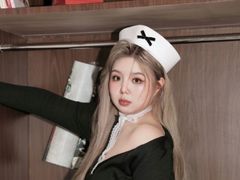 CindyXixi - female with black hair and  big tits webcam at LiveJasmin