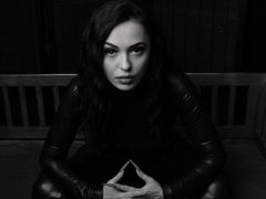 SeductiveSwitch - female with black hair webcam at LiveJasmin