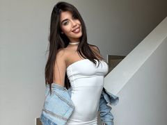 ClaireJenner - female with brown hair webcam at LiveJasmin