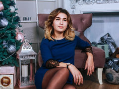 ClaraGreen - blond female webcam at LiveJasmin