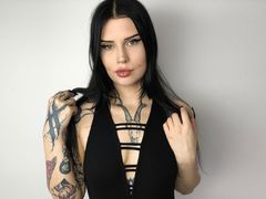 CleaRaven - female with black hair webcam at LiveJasmin