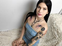 CleaRaven - female with black hair webcam at LiveJasmin