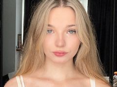 CleliaGoel - blond female webcam at LiveJasmin