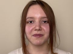 CleoLibrith - female with brown hair webcam at LiveJasmin