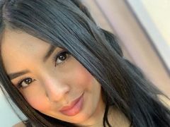 LauraConnor - female with brown hair and  big tits webcam at xLoveCam