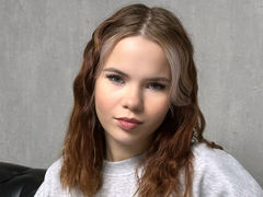 CordeliaVert from LiveJasmin