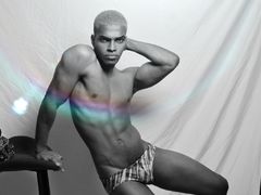 CoreyGlover - male webcam at LiveJasmin