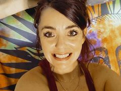 Corylin - female with brown hair webcam at LiveJasmin