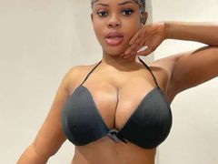 CreamElla - female with black hair and  big tits webcam at LiveJasmin