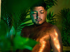 CrisJhones from LiveJasmin