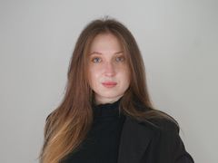 CrisMealer from LiveJasmin