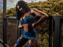 CrischelNova - female with black hair and  big tits webcam at LiveJasmin