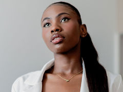 CrischelNova - female with black hair and  big tits webcam at LiveJasmin