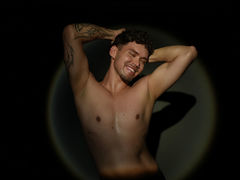 CurlyStars from LiveJasmin