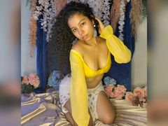 curiegirl - female with brown hair webcam at LiveJasmin