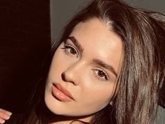 CwenHarder from LiveJasmin