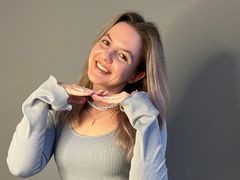 CweneCoupe from LiveJasmin